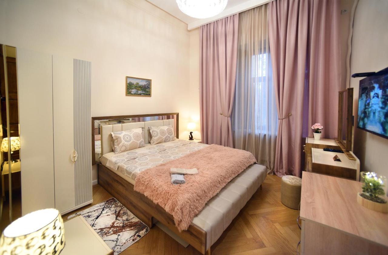 City Lux Hotel Tbiliszi Kültér fotó