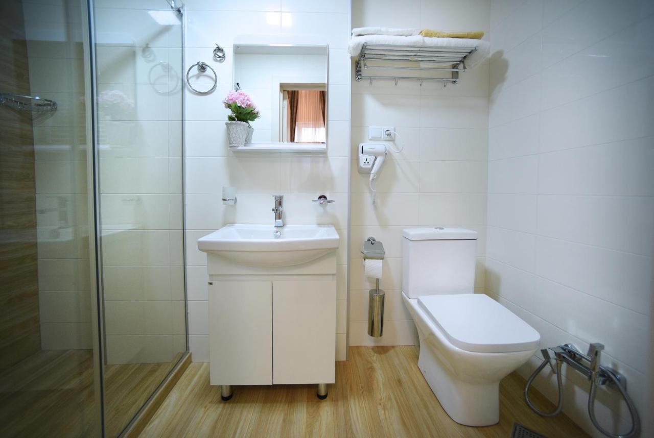 City Lux Hotel Tbiliszi Kültér fotó