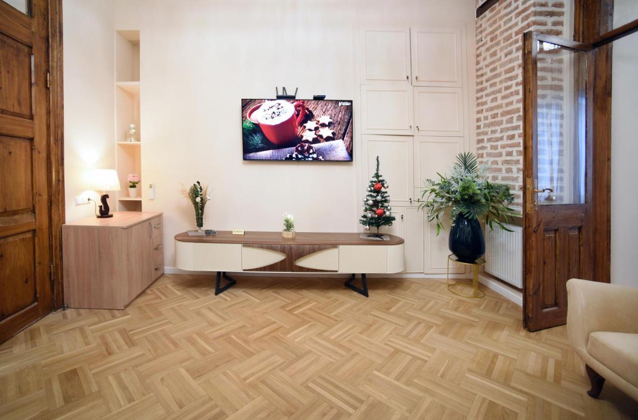 City Lux Hotel Tbiliszi Kültér fotó